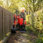 Mini excavator HECHT 2710 putere 6,3 kW benzina 306 cmc 4T viteza 1,7 km/h sistem hidraulic