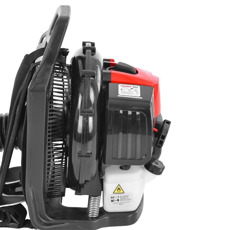 Suflanta pentru frunze Hecht 952 pe benzina putere 2 cp volum aer 0.24 Mc s 8.3 Kg